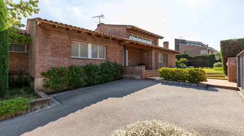 Casa en venta en Matadepera con 7 habitaciones, jardín y piscina, Barcelona, immagine 3