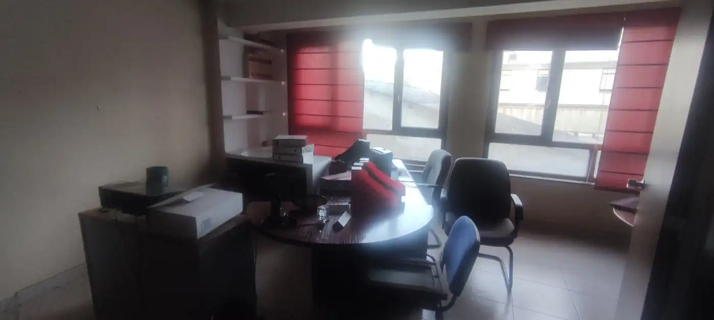 Oficina de alquiler en Torrelavega  con Amueblado