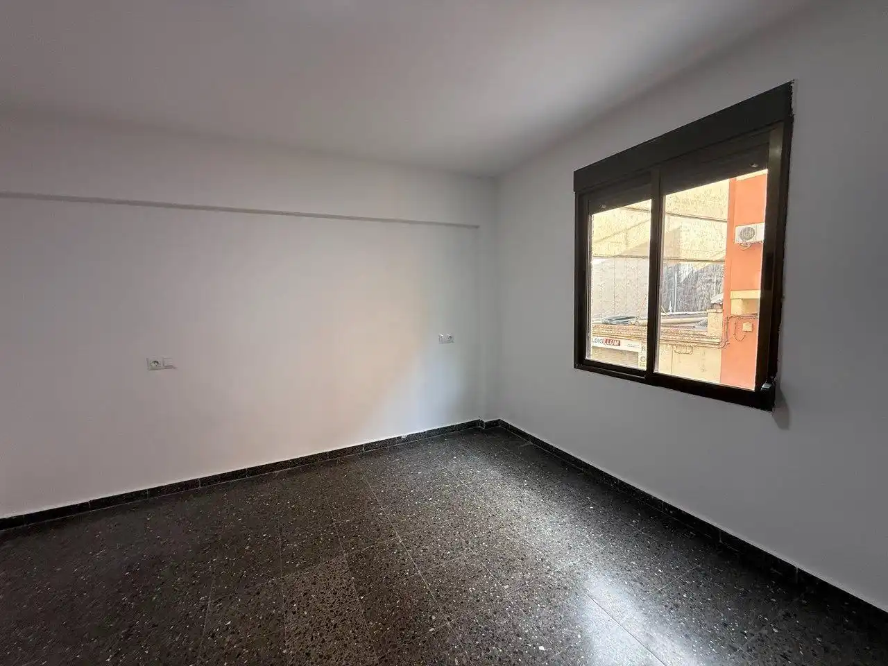 Dormitori de Apartament en venda en Tavernes de la Valldigna amb Balcó