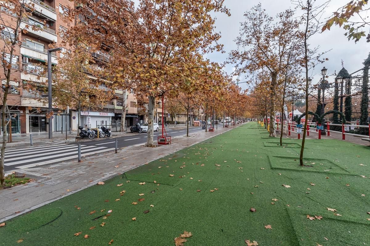 Vista exterior de Garatge en venda en  Granada Capital
