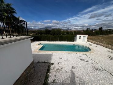 Casa rústica con piscina en venta en Partido de la carreta