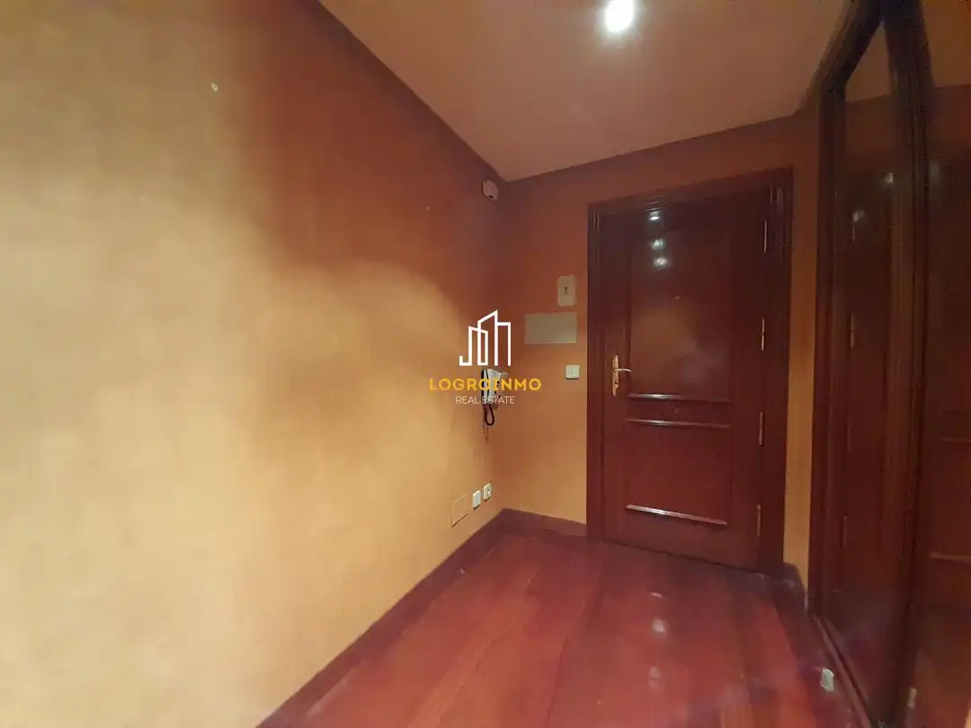 Piso con terraza en venta en Centro, imagen 27