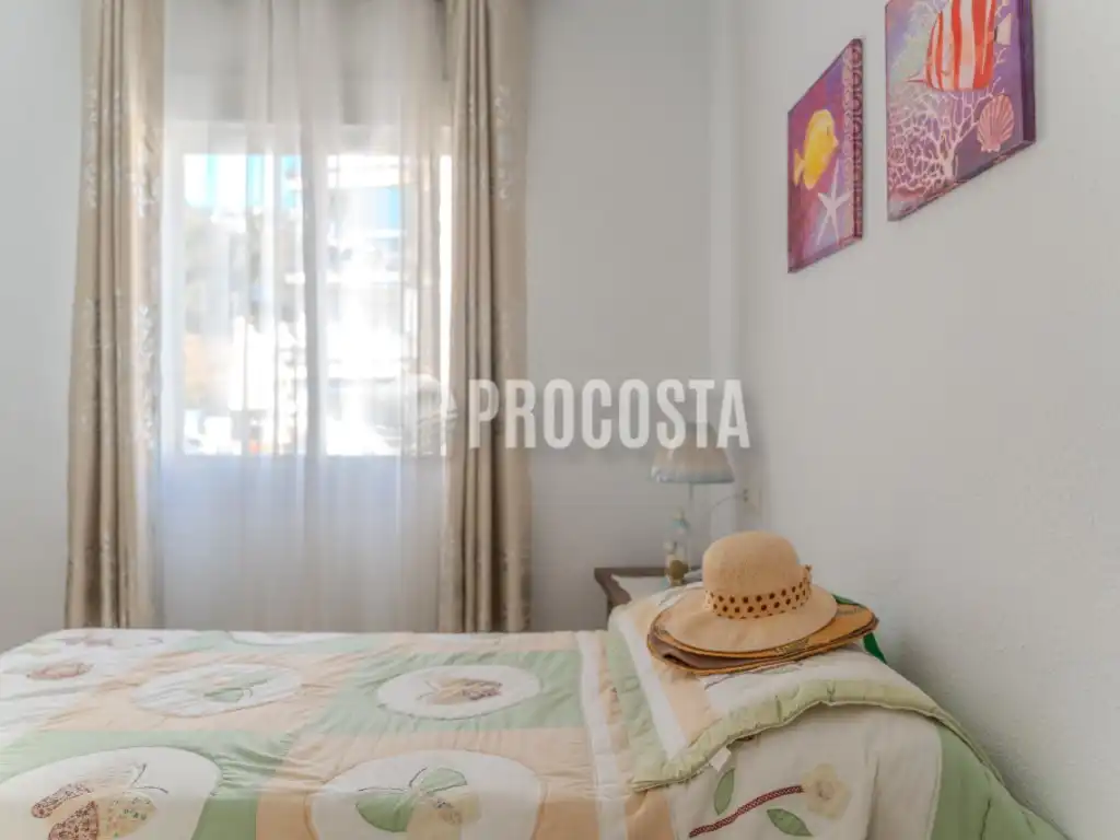 Habitación de Piso en venta en Almuñécar con Terraza y Internet
