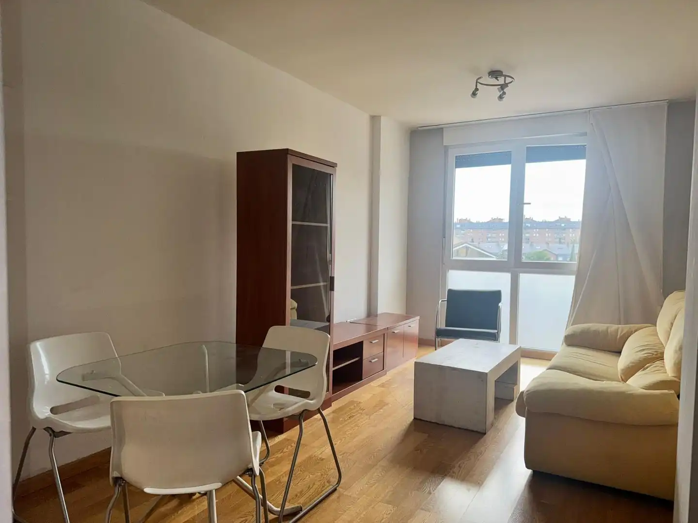 Sala de estar de Piso en venta en Palencia Capital con Calefacción y Trastero