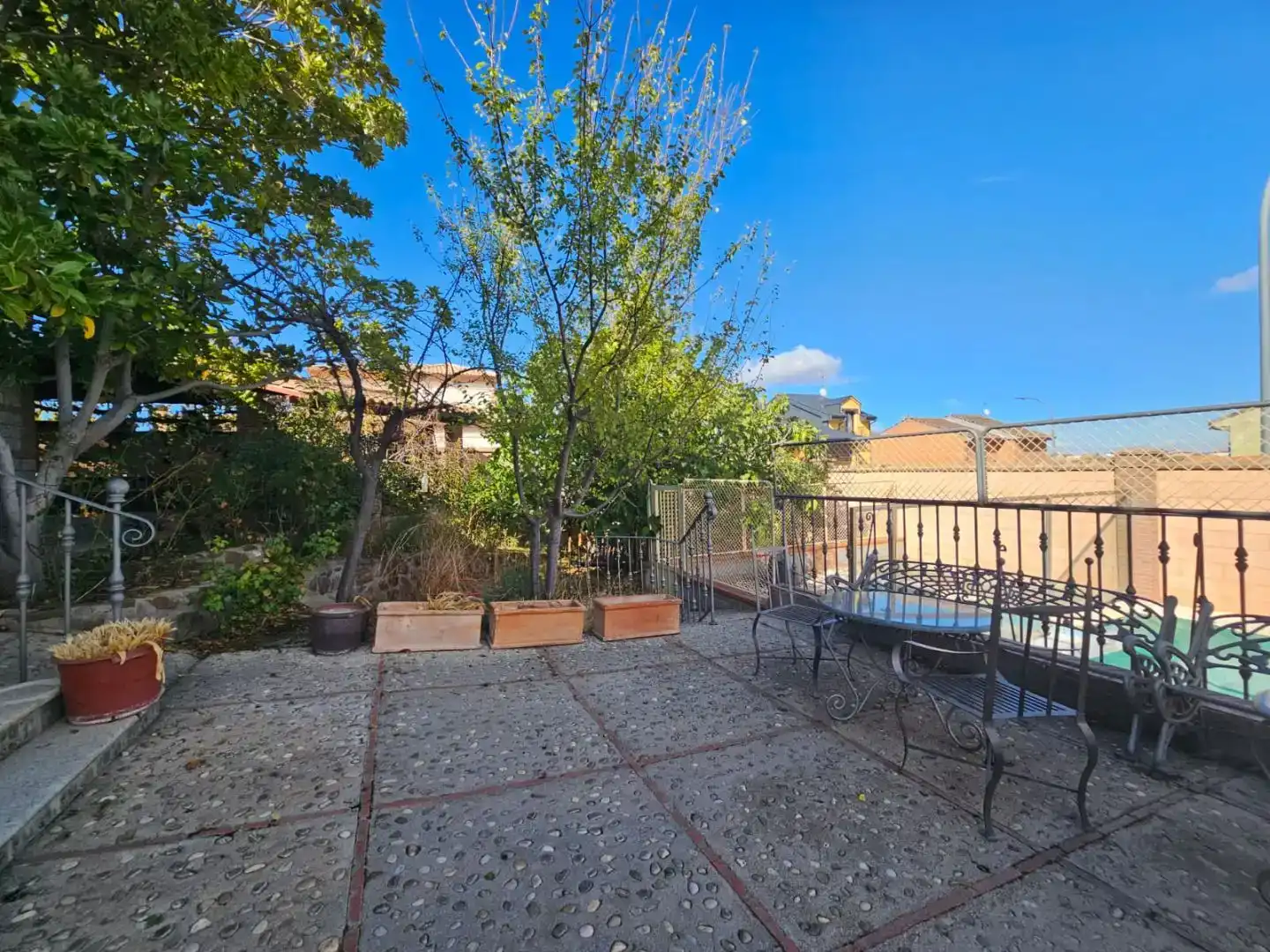 Terrassa de Casa o xalet en venda en Navahermosa amb Aire condicionat, Piscina i Balcó
