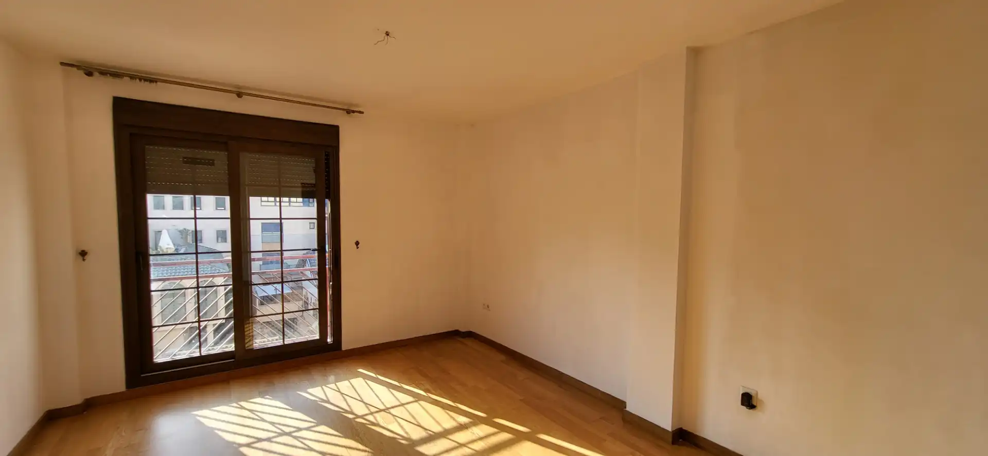 Schlafzimmer von Wohnung zur Miete in Málaga mit Klimaanlage, Heizung und Parkett