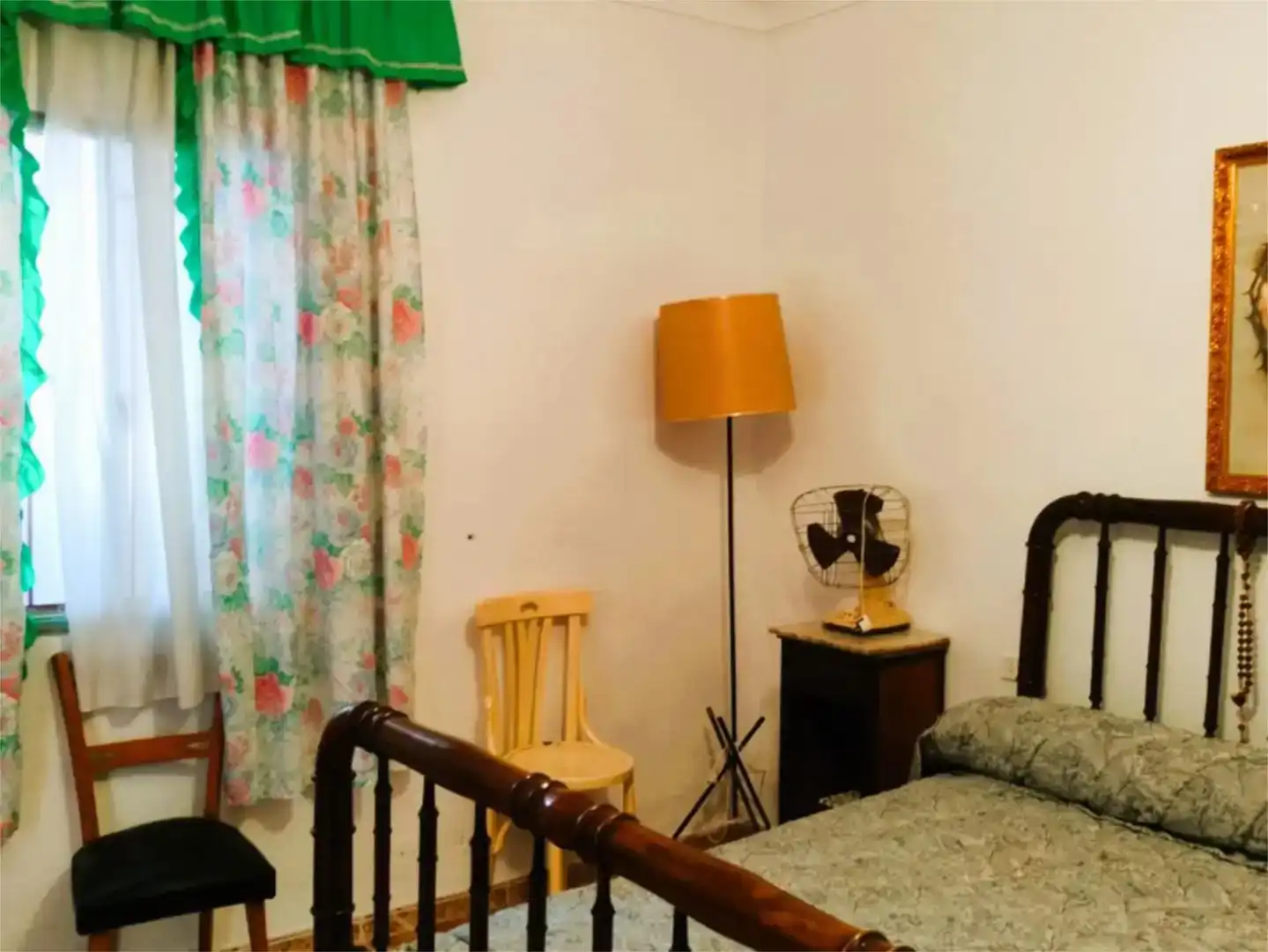 Dormitori de Casa adosada en venda en Cazalilla amb Balcó