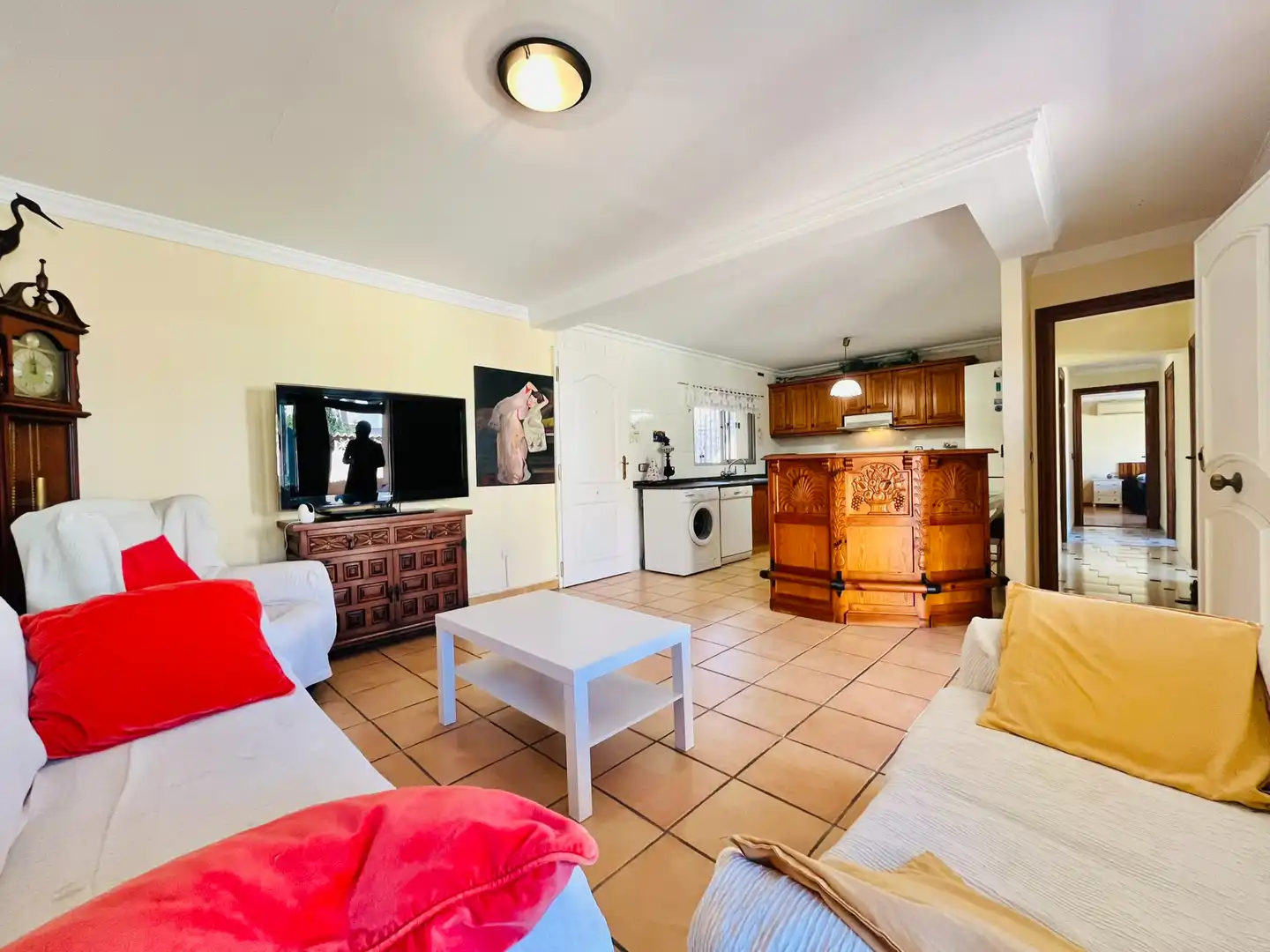 Sala de estar de Casa o chalet en venta en Fuengirola con Aire acondicionado, Jardín privado y Terraza