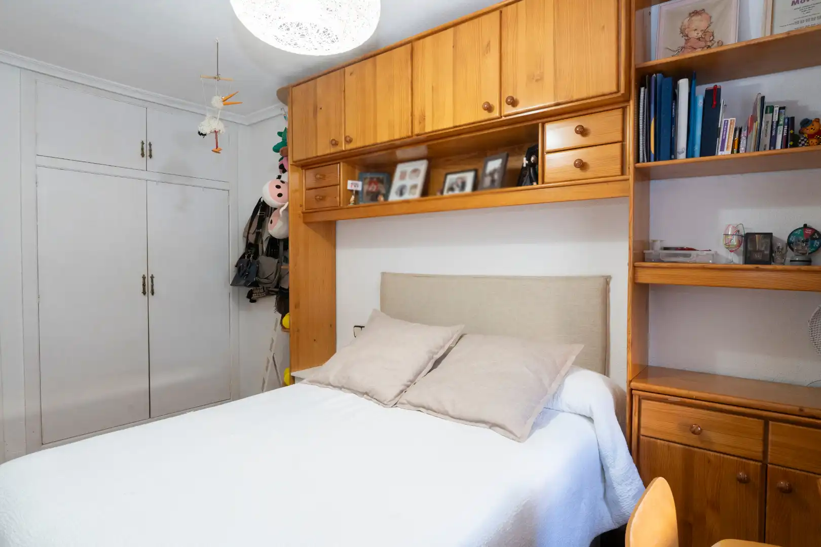Schlafzimmer von Wohnung zum Verkauf in Jaén mit Klimaanlage, Heizung und Privatgarten