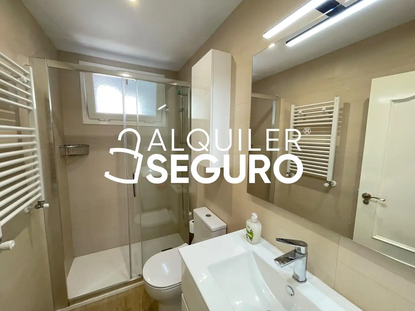 Wohnung zur Miete in de San Juan de Mata, Ciudad Universitaria