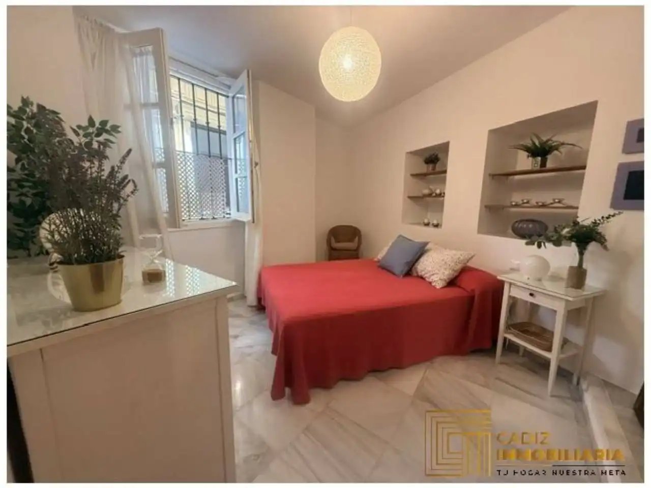 Schlafzimmer von Wohnung zum Verkauf in Cádiz mit Klimaanlage