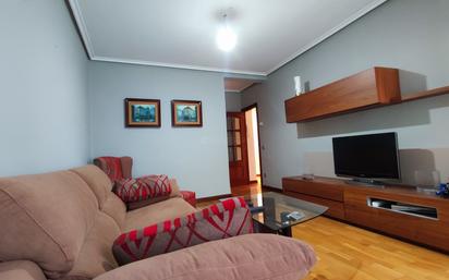 Living room of Flat for sale in  Logroño  with Heating, Parquet flooring and Terrace