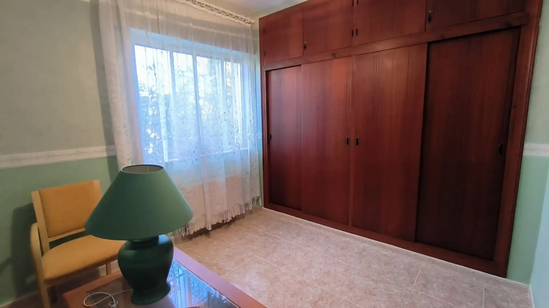 Dormitori de Casa o xalet en venda en L'Alfàs del Pi amb Aire condicionat, Calefacció i Jardí privat