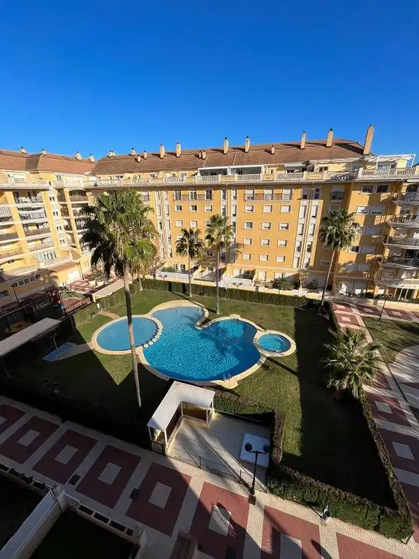 Vista exterior de Pis de lloguer en Dénia amb Aire condicionat, Calefacció i Terrassa