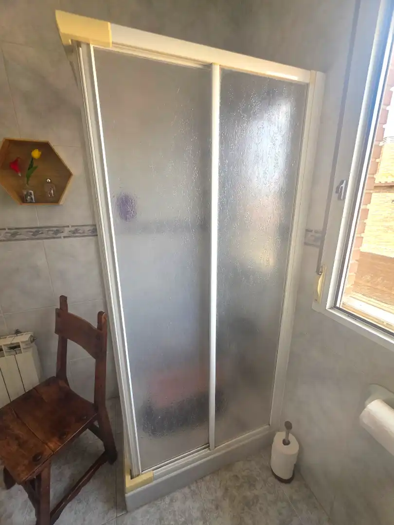 Baño de Casa o chalet en venta en Galápagos con Calefacción, Jardín privado y Terraza