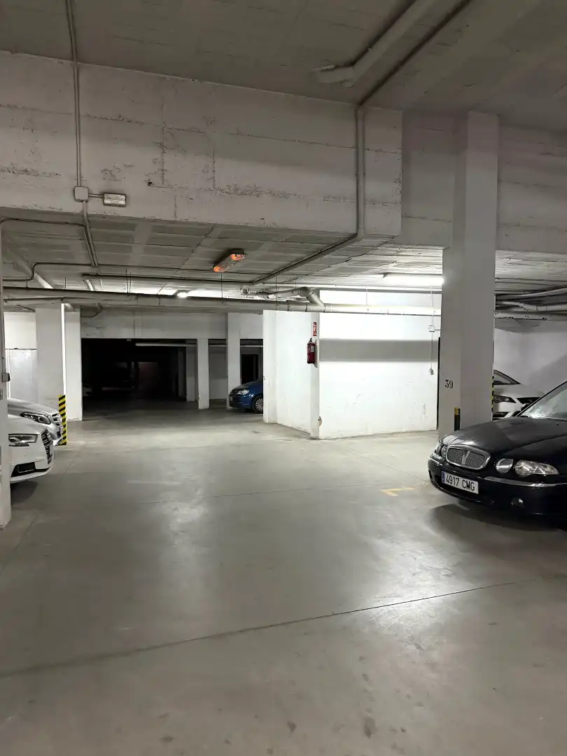 Parking de Piso en venta en Cártama con Aire acondicionado, Amueblado y Balcón