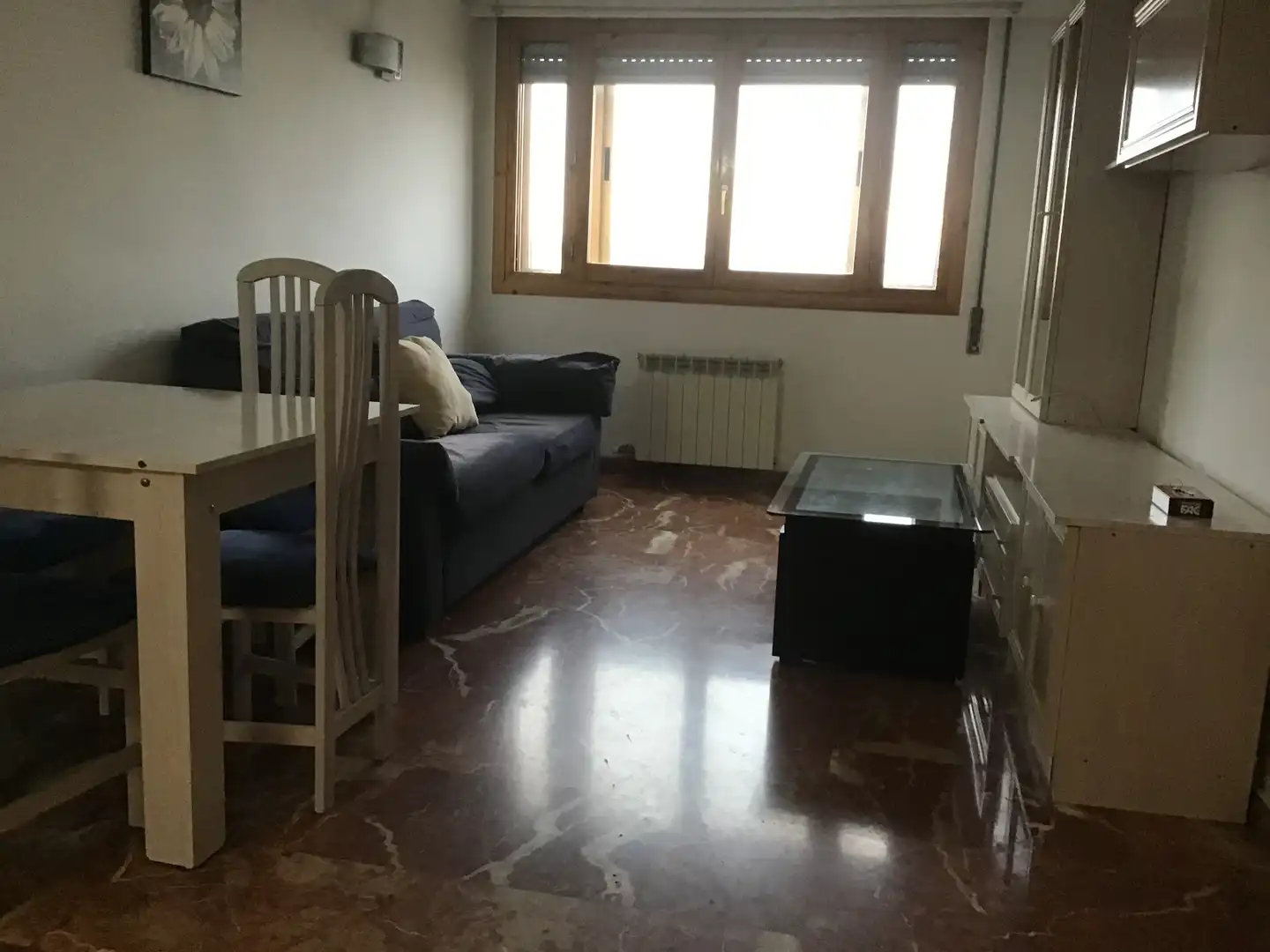 Living room of Flat for rent in  Zaragoza Capital  with Heating, Furnished and Washing machine