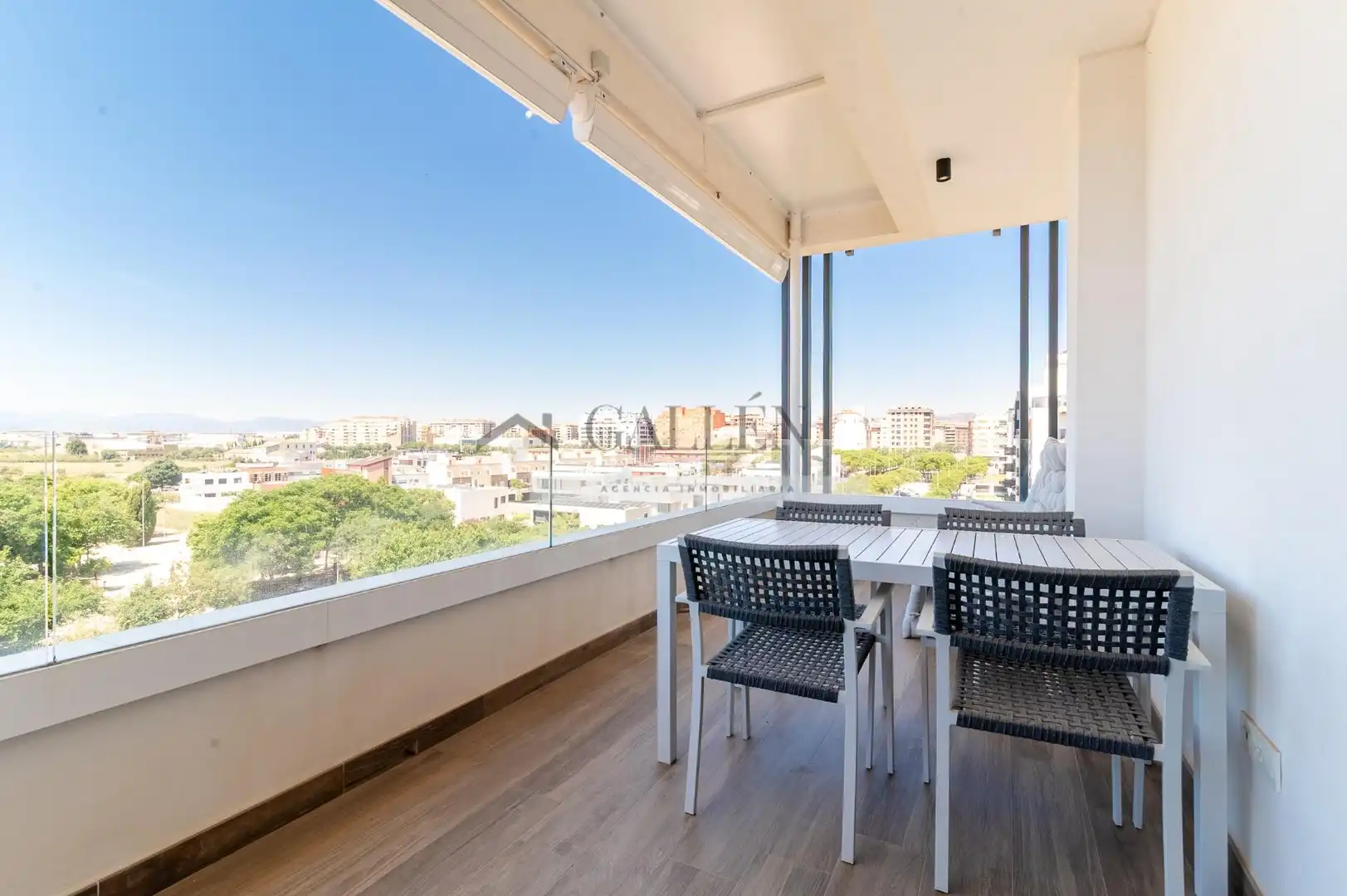 Terraza de Piso en venta en Castellón de la Plana / Castelló de la Plana con Aire acondicionado, Terraza y Trastero