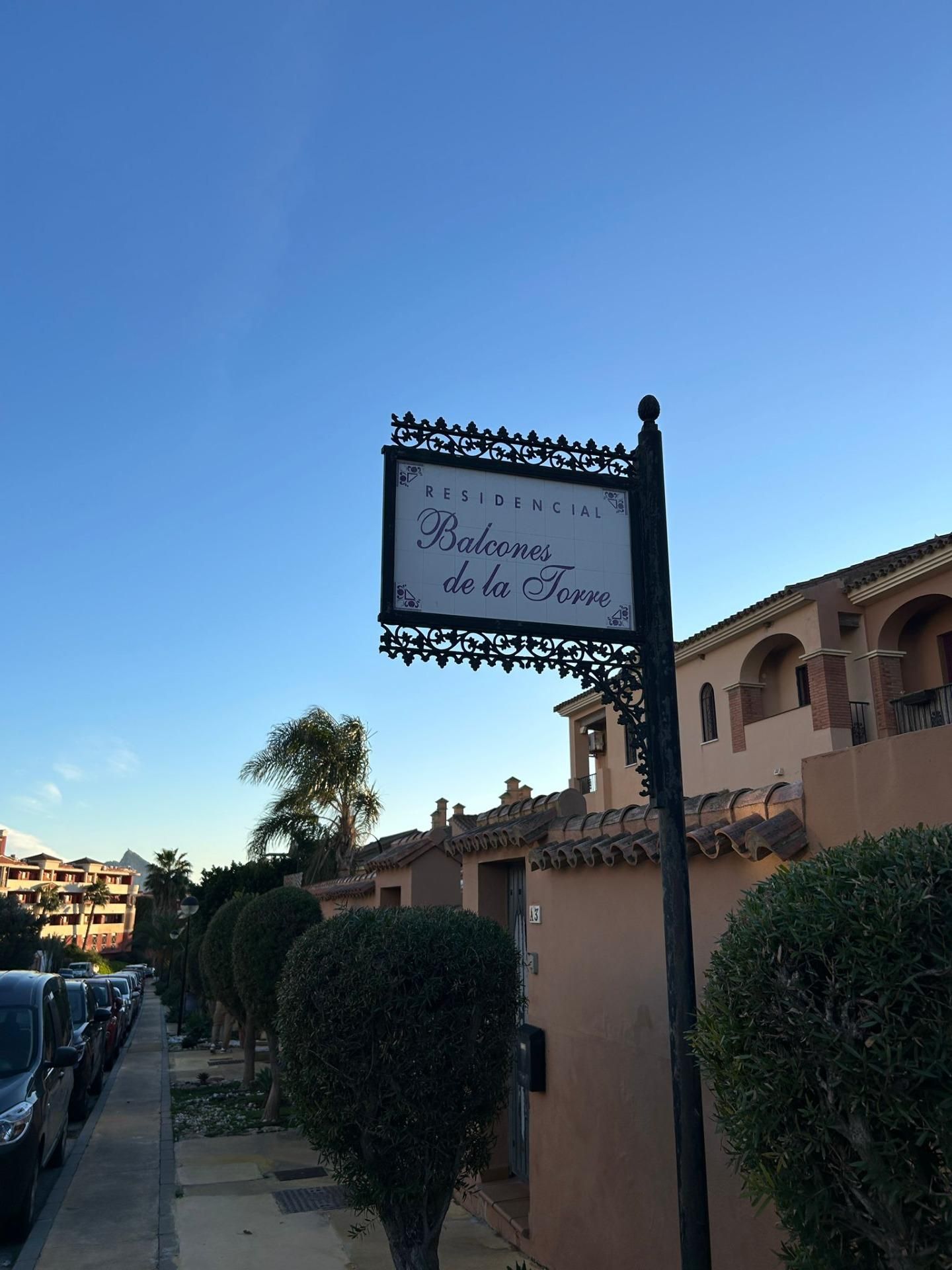 Casa adosada en venda en La Línea de la Concepción amb Jardí privat, Terrassa i Piscina comunitària
