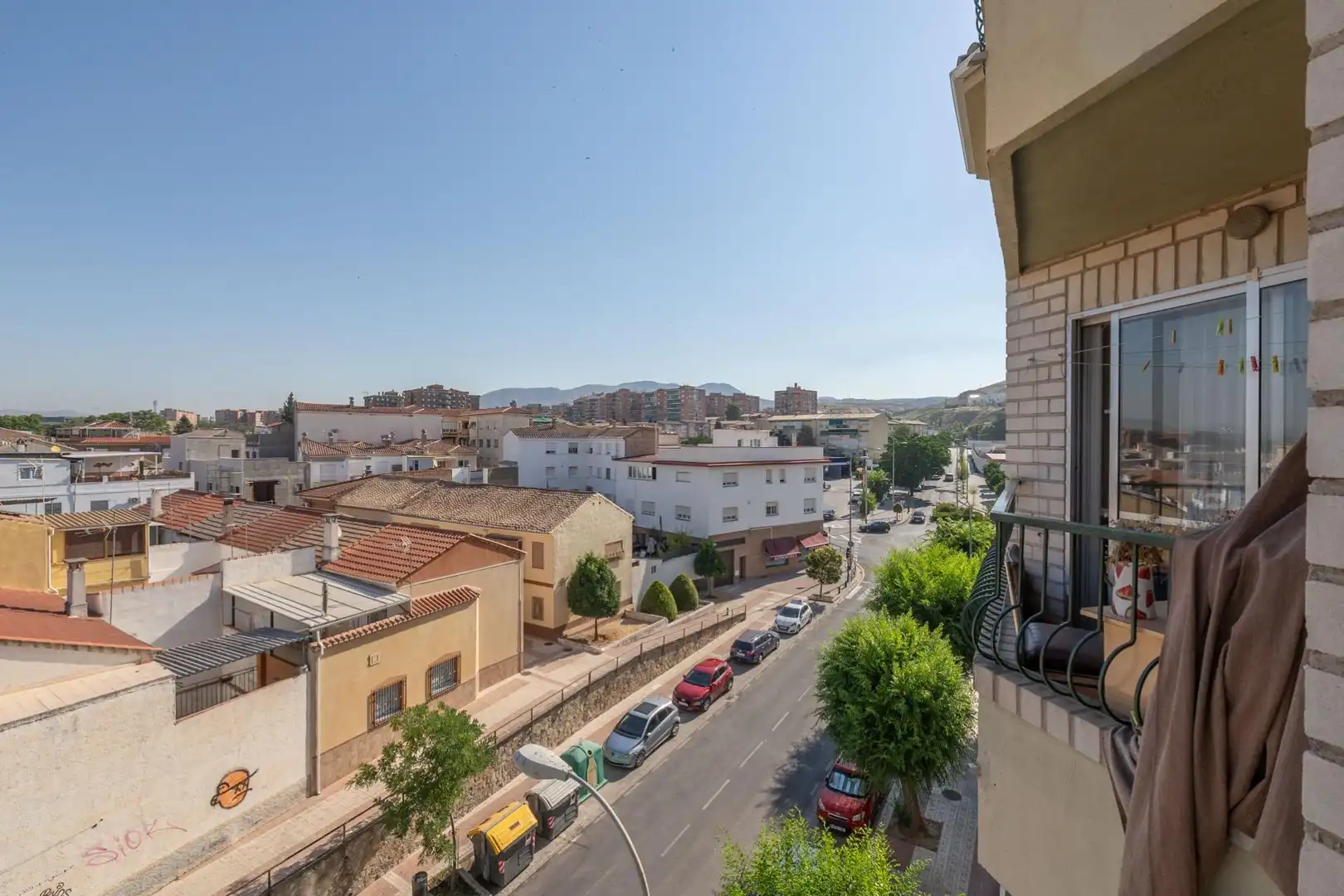Exterior view of Flat for sale in Granada  with Air Conditioner, Terrace and Alarm