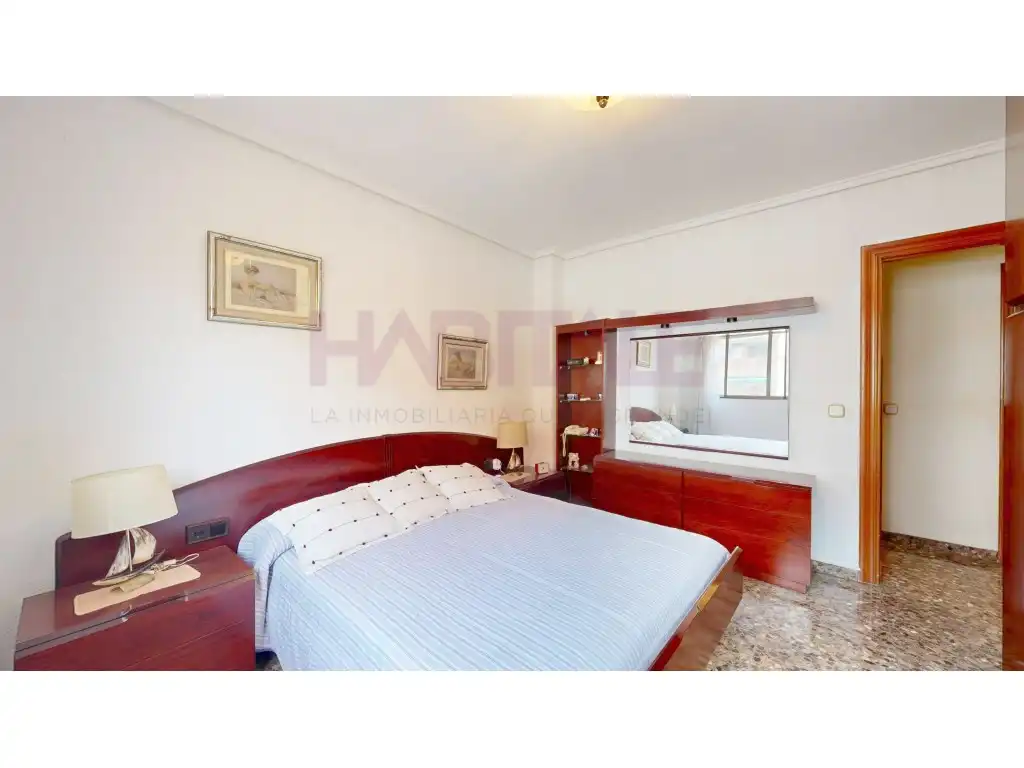Habitación de Piso en venta en Quatre Carreres