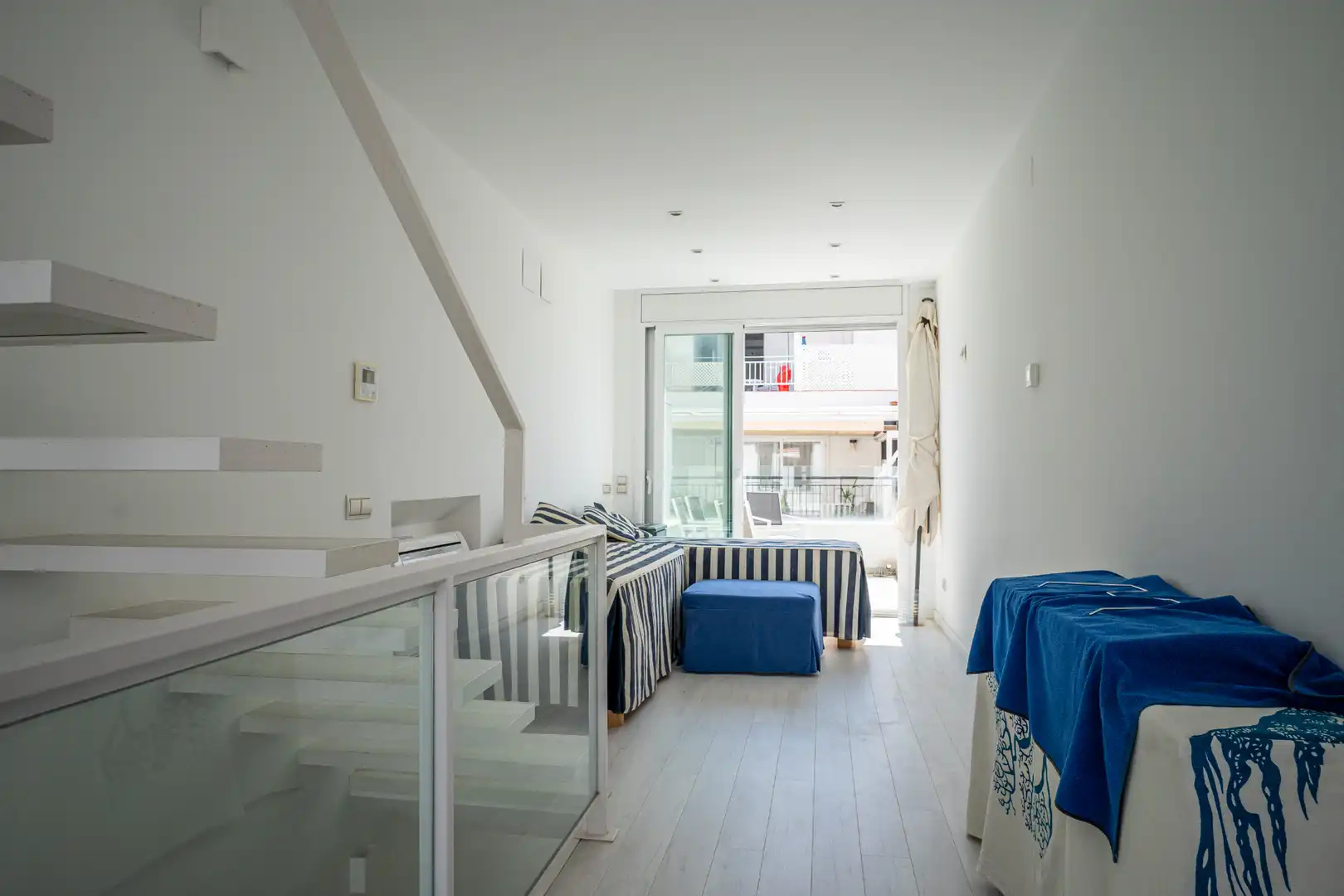 Einfamilien-Reihenhaus zum Verkauf in Sitges mit Klimaanlage, Heizung und Parkett