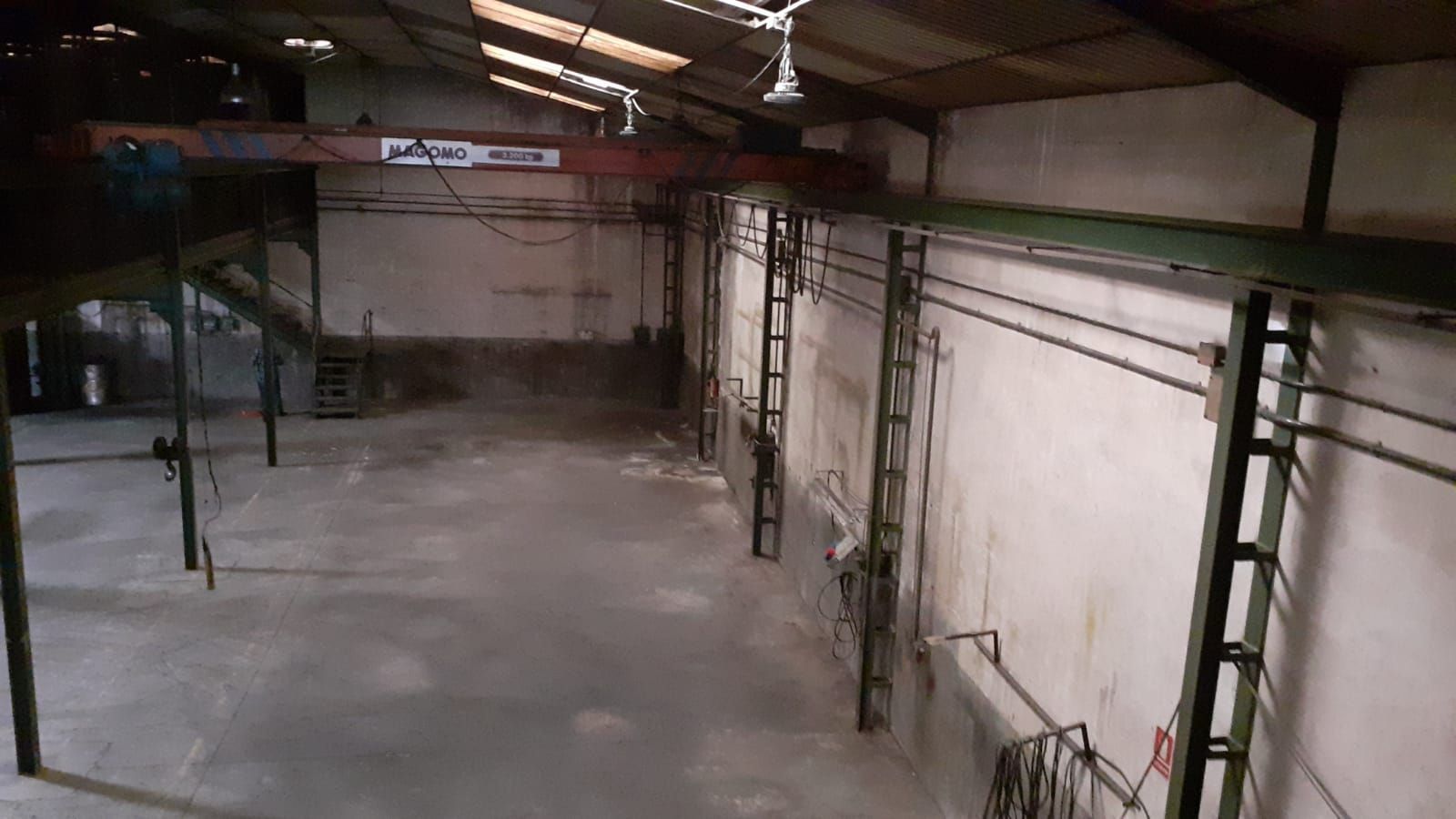 Nau industrial en venda en Palau-solità i Plegamans