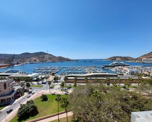 Vista exterior de Pis de lloguer en Cartagena amb Calefacció i Parquet