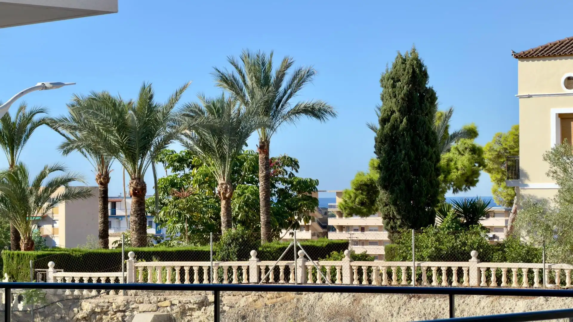 Vista exterior de Apartament en venda en Finestrat amb Aire condicionat, Calefacció i Jardí privat