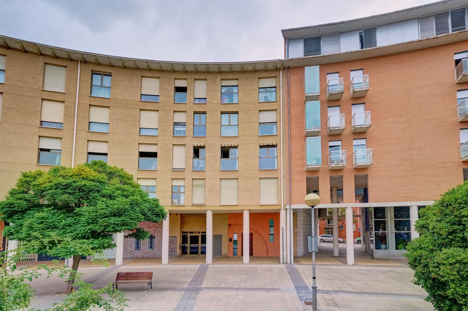 Vista exterior de Piso en venta en  Pamplona / Iruña con Calefacción, Jardín privado y Parquet