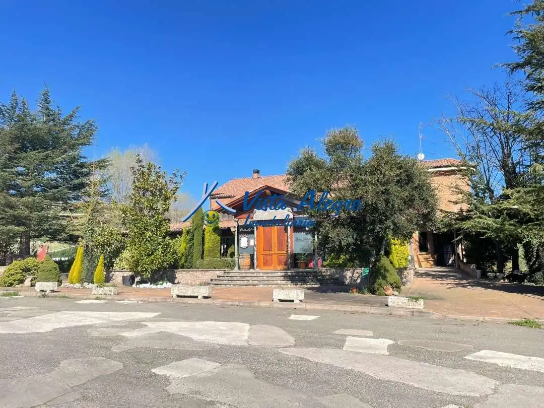 Buildings for sale in Fresneña