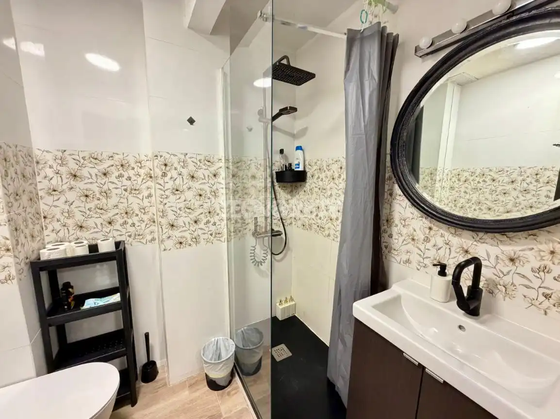Baño de Piso en venta en Madrid con Aire acondicionado y Calefacción
