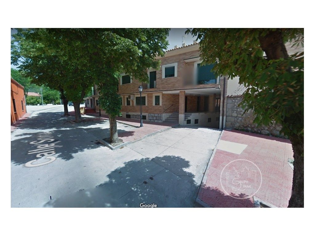Exterior view of Garage for sale in Candeleda