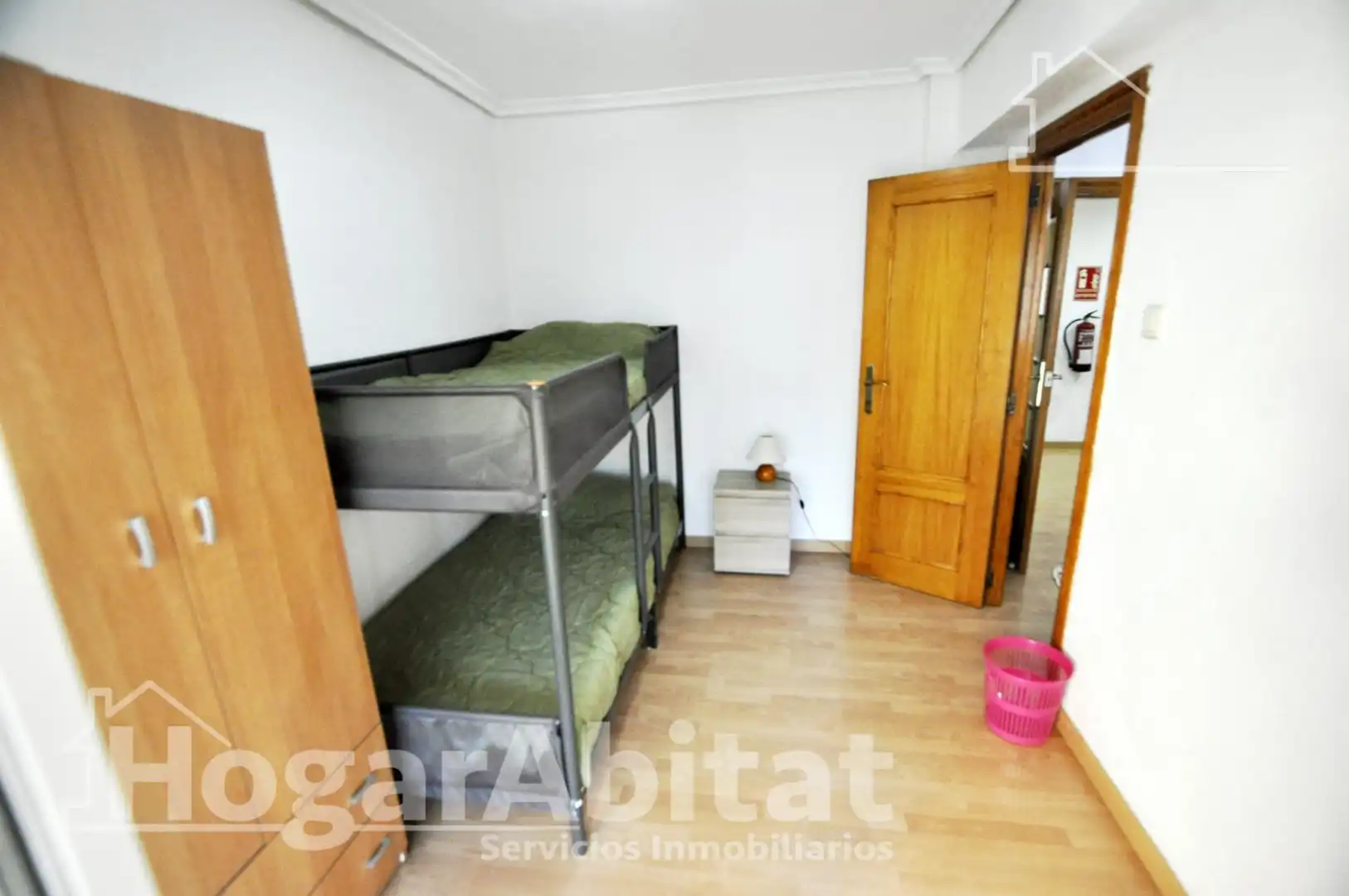 Schlafzimmer von Wohnung zum Verkauf in Valencia mit Klimaanlage, Parkett und Terrasse