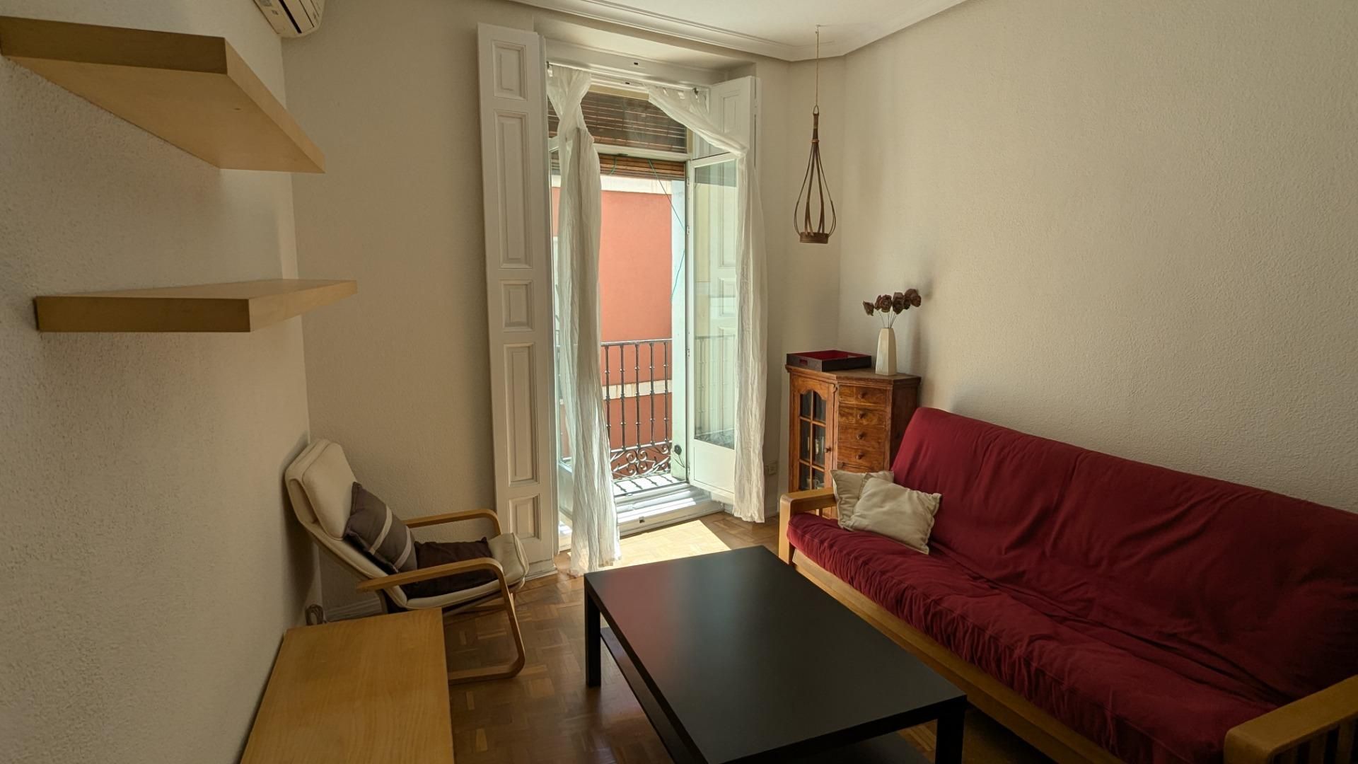 Sala de estar de Piso de alquiler en  Madrid Capital con Aire acondicionado, Calefacción y Parquet