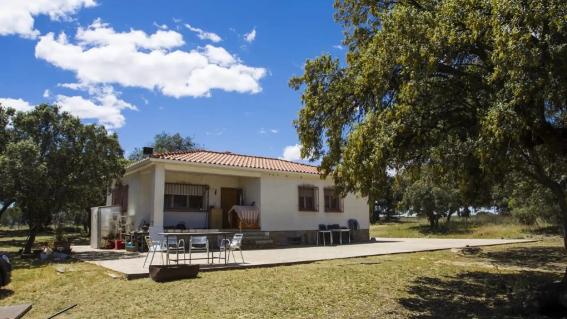 Vista exterior de Finca rústica en venda en Navalcarnero