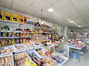 Locale commerciale in vendita a Almendralejo