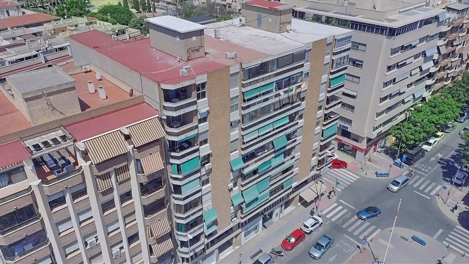 Vista exterior de Ático en venta en Sant Joan d'Alacant con Calefacción y Balcón