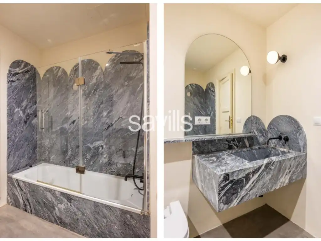 Bathroom of Apartments for sale in Sevilla