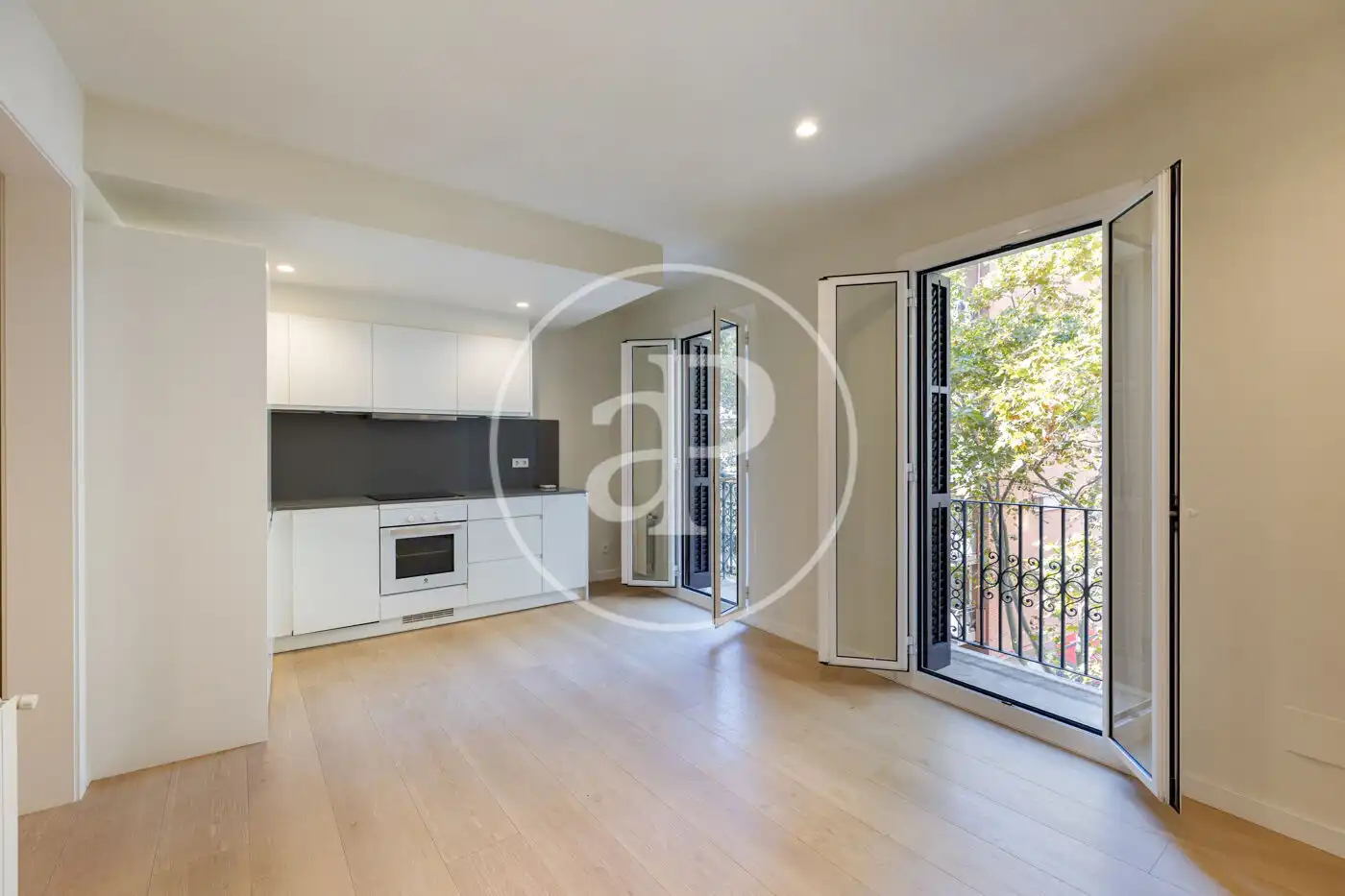Terraza de Piso en venta en Barcelona con Aire acondicionado, Calefacción y Balcón