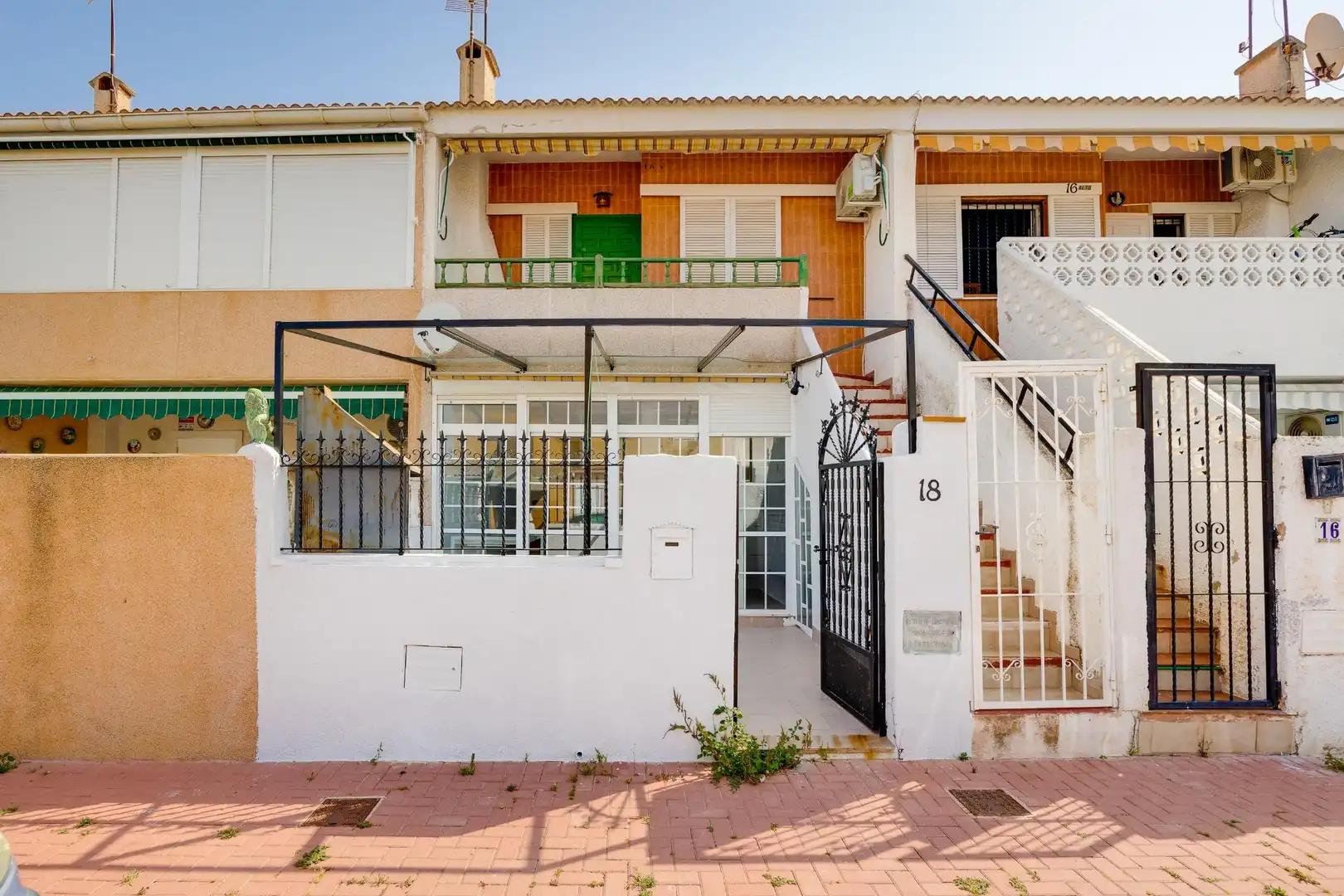 Houses for sale in Playa de los Náufragos