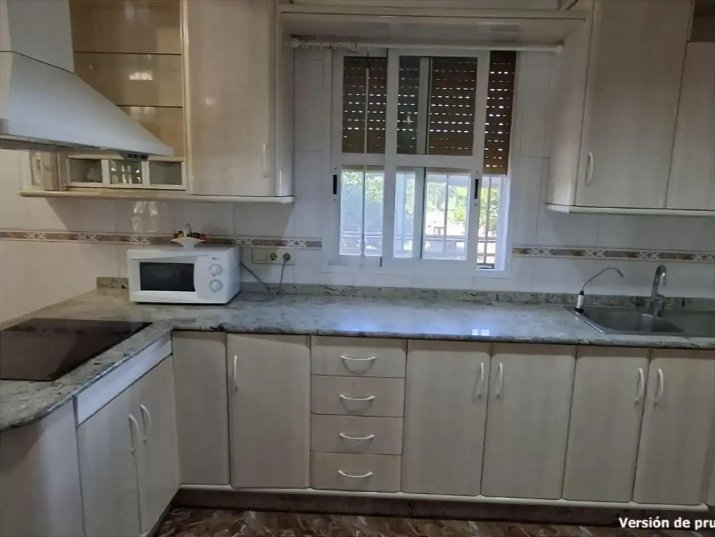 Cuina de Pis en venda en Murcia amb Aire condicionat, Jardí privat i Traster