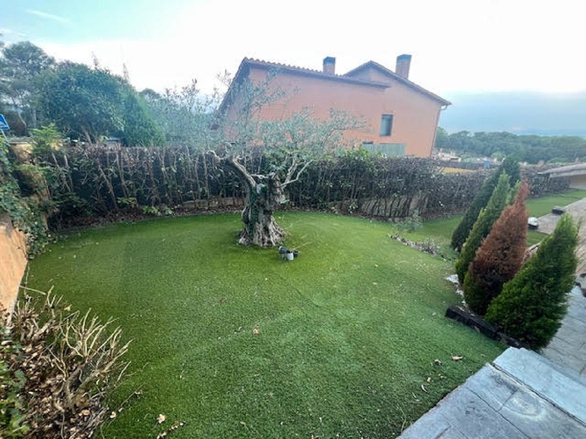 Jardí de Casa o xalet en venda en La Roca del Vallès amb Aire condicionat, Calefacció i Jardí privat