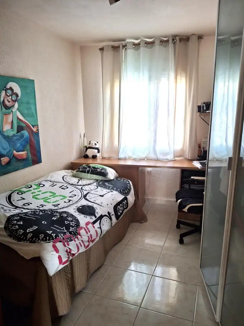 Habitación de Casa adosada en venta en Málaga con Aire acondicionado y Balcón