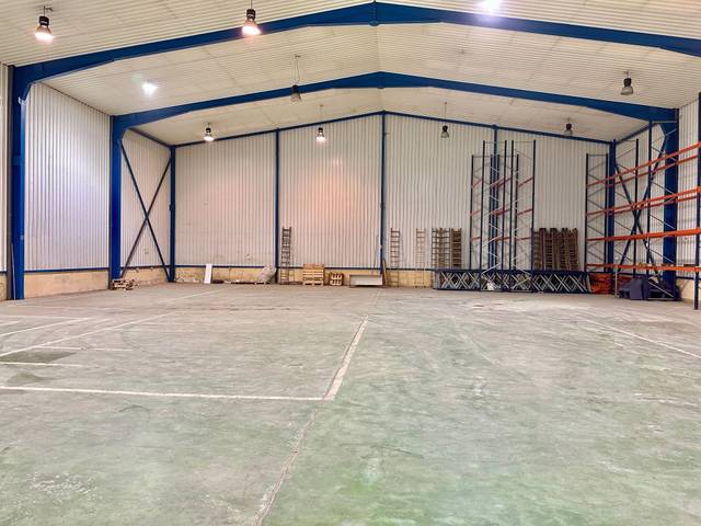 Nave industrial en Alquiler en Revilla