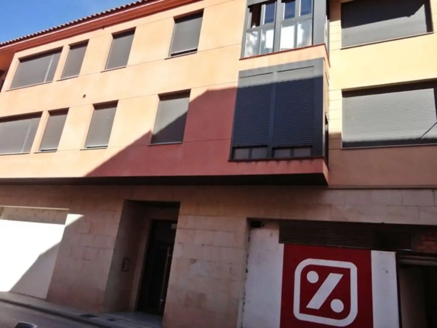 Vista exterior de Piso en venta en Salas de los Infantes con Calefacción