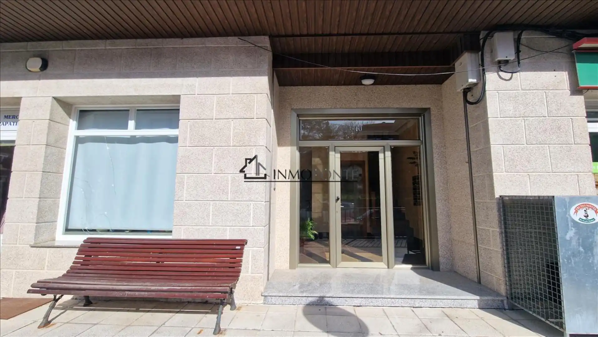 Exterior view of Buildings for sale in Crecente