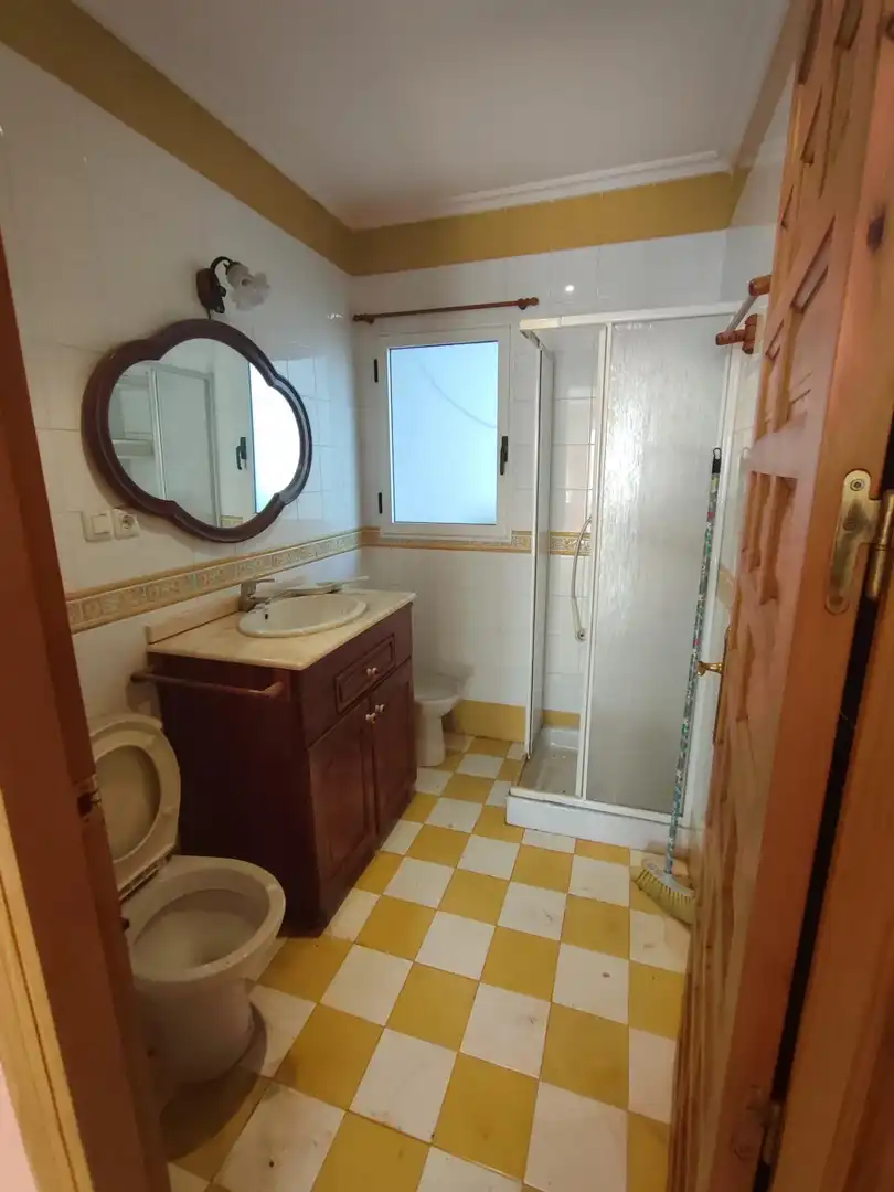 Bany de Casa o xalet en venda en Benijófar