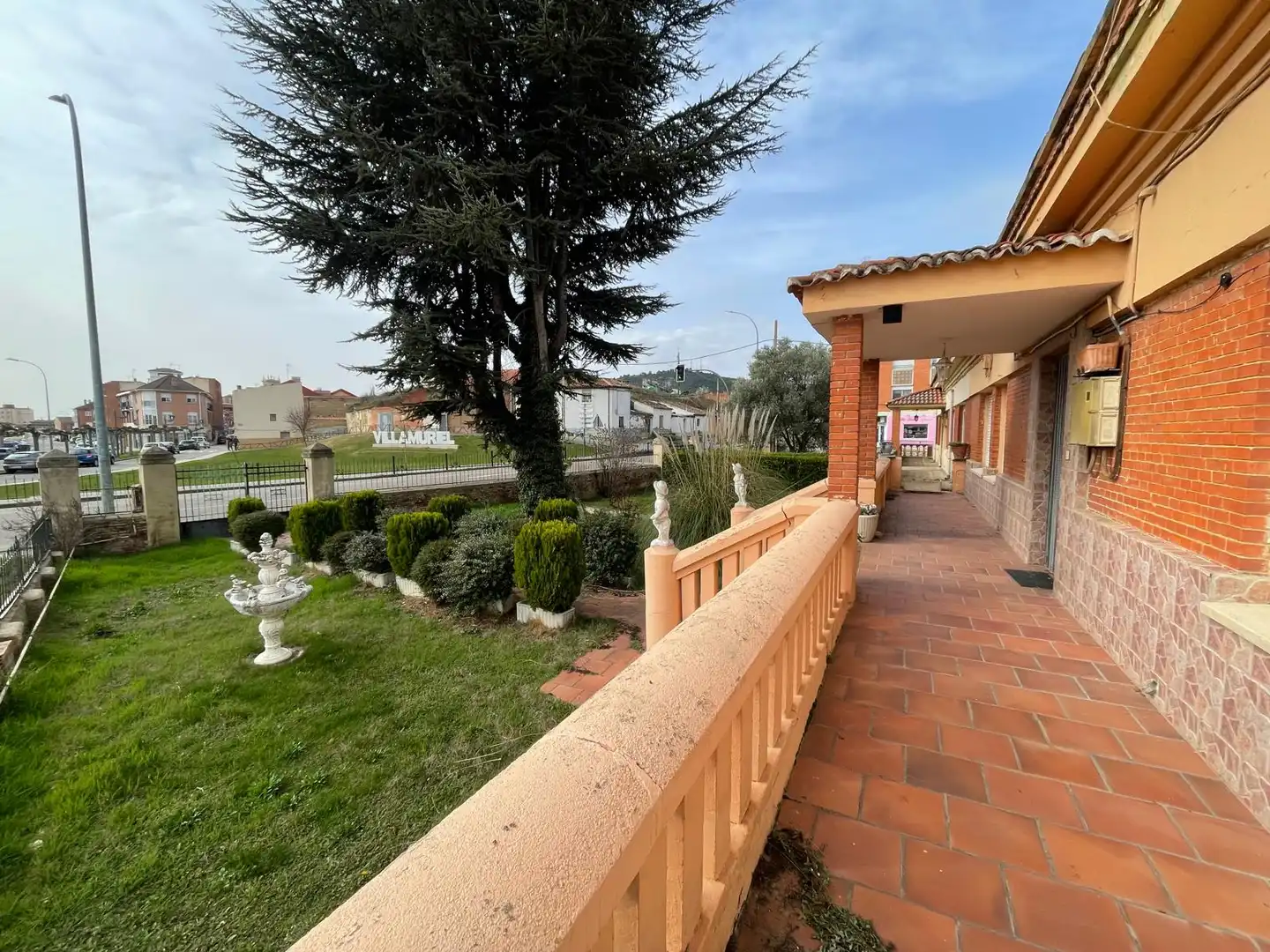 Vista exterior de Casa adosada en venda en Villamuriel de Cerrato amb Calefacció, Jardí privat i Terrassa