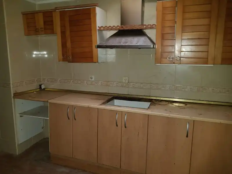 Cuina de Casa o xalet en venda en Hervás amb Jardí privat